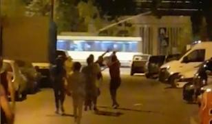 Bărbat bătut în București cu parul și atacat cu sabia, după o ceartă între copii: "I-a dat-o!" (video)