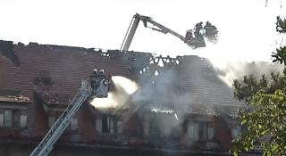 Incendiu la Hotelul Triumf, de pe bulevardul Kiseleff din Bucureşti