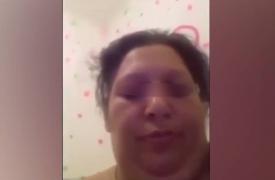 Mama din București care s-a filmat chinuindu-și groaznic propriul copil a fost arestată | Video