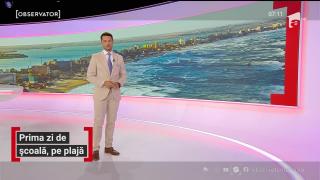 Prima zi de școală, mulţi copii şi-au continuat vacanţa alături de părinţi, pe litoral