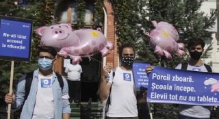 Începutul de an şcolar a scos la iveală şi problemele din sistemul de învăţământ