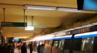 Explozie la o garnitură de metrou, în stația Tineretului