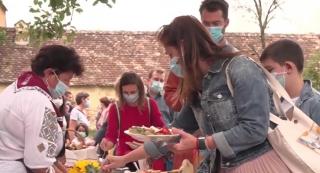 Noua tradiție la sat: brunch-ul cu bucate din ogradă