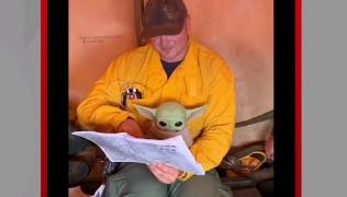Baby Yoda, noua mascotă a pompierilor din Statele Unite
