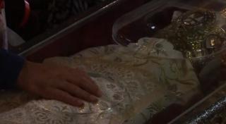 Mii de oameni s-au adunat la moaștele Sfintei Parascheva. Pelerinajul se va desfășura în condiții unice