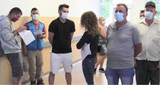 Românii se testează tot mai des de coronavirus, la cerere, de teama unei infecții