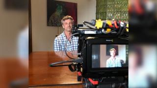 Piesele de teatru se joacă din nou în aer liber. Ce crede actorul Andi Vasluianu despre noile restricții