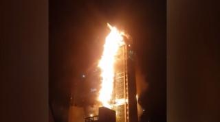 Bloc de 33 de etaje din Coreea de Sud, mistuit de flăcări