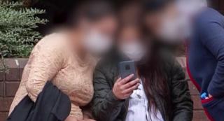 Românce condamnate în Anglia, după ce au furat parfumuri de 6.000 de lire