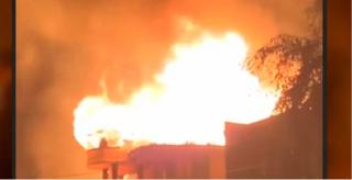 Moarte suspectă a unui băiat de 14 ani, ars într-un incendiu care a mistuit o vilă din București