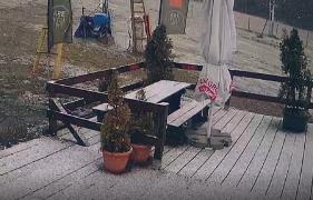 Ninsorile de la munte dau speranțe pentru apariția masivă a turiștilor (Video)