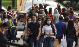 Mersul pe jos, bun în pandemie. Care sunt beneficiile plimbărilor lungi