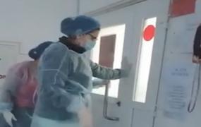 Fost primar din Teleorman, infectat cu noul coronavirus, surprins când forțează plecarea din spital