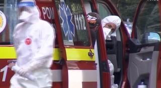 Persoanele infectate cu Covid-19 sunt adunate și duse cu microbuzul la evaluare: "L-a plimbat prin tot sectorul" | Video