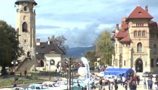Paradă de mașini retro la Curtea Domnească din Piatra Neamţ