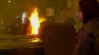 Pandemia Covid-19 avansează în toată Europa. Nemulțumirile au răbufnit în mari orașe