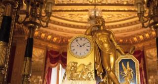 Ceasornicarul Reginei Elisabeta, 16 ore de muncă pentru a ajusta sutele de ceasuri la ora de iarnă