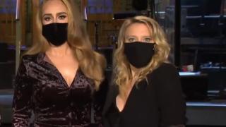 Adele, apariție surprinzătoare la Saturday Night Live. Artista are o siluetă de invidiat