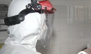 Trei medici infectați cu noul coronavirus au fugit din spitalul în care erau internați