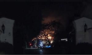 Fosta vilă a lui  Irinel Columbeanu, mistuită de flăcări. Video