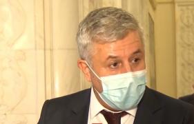 Senatorii şi deputaţii care ne conduc se laudă în CV că ştiu limbi străine, dar în realitate, lucrurile sunt puţin mai diferite
