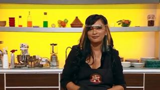 Bella Santiago a trecut de pe scenă direct în bucătăria "Chefi la cuțite". VIDEO