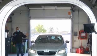 Cozi mai mici la service. Şoferii pot evalua daunele maşinii cu ajutorul unui scanner