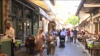 Europa, sufocată de Covid-19. Anglia intră în carantină până pe 2 decembrie