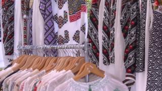 Meșterii populari, după închiderea târgurilor: Eram cu un picior în groapă, acum ne-au împins cu ambele