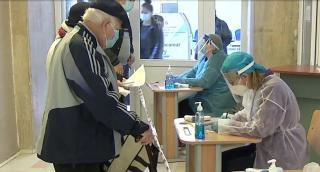 Tratamente vitale, întrerupte de coronavirus. Frica de infectare le pune viața în pericol bolnavilor de cancer