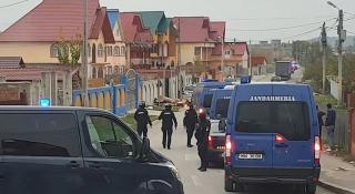 Percheziţii de amploare în Iaşi şi Suceava, la persoane bănuite de evaziune fiscală, delapidare şi spălare de bani