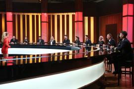 Echipa Tarom, juraţi în cea de-a patra confruntare Chefi la cuţite