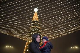 Capitala va avea luminiţe de Crăciun. Explicaţiile oferite de Nicuşor Dan