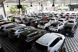 Pandemia a afectat industria auto din România. Oamenii au amânat cumpărarea unei maşini noi