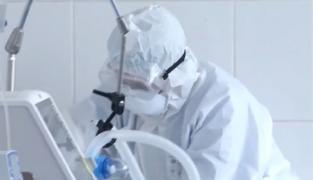 Frica de spital îi face pe bolnavii cu Covid să se trateze acasă. Ei cer ajutor când este deja prea târziu