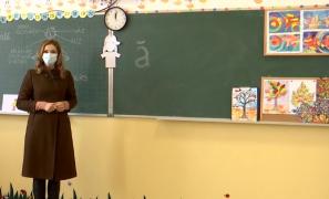 Profesorii vor să revină la catedră. Două treimi dintre dascăli sunt nemulțumiți de școala online