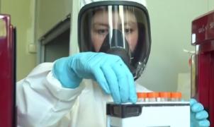 Românii rămân reticenţi faţă de eficienţa unui vaccin anti-COVID