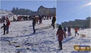 Mii de turişti au luat drumul staţiunilor montane. Pentru Crăciun, gradul de ocupare este deja de peste 80%