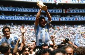 Rămas bun, Diego Armando Maradona. Idolul mai multor generaţii a fost înmormântat lângă părinţii săi, lângă Buenos Aires