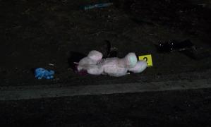 Accident cumplit în Dâmboviţa, o fetiţă de 9 ani a fost aruncată prin geamul maşinii