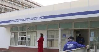 Oameni care n-au apucat nici măcar să-şi ia adio de la rudele lor au fost chemaţi să le ia în sicriu