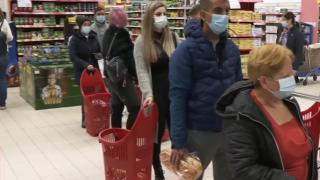 Nu găsești coș de cumpărături, nu intri în supermarketurile din Argeș. Măsura originală anti-COVID găsită de autorități
