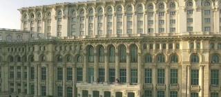 "Vedetele" și ”traseiștii” care vor face legi în Parlament în următorii patru ani