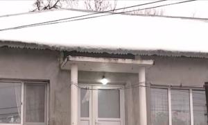 Familia găsită moartă în Olt locuia provizoriu în casa în care s-a produs tragedia