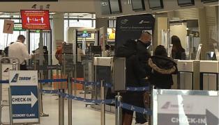 Românii care vin acasă de sărbători din 37 de state aflate în zona galbenă trebuie să stea 14 zile în carantină