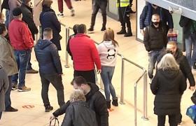 O întârziere de 3 minute îi va costa 2 săptămâni de stat în casă pe românii care s-au întors în această după-amiază din Olanda