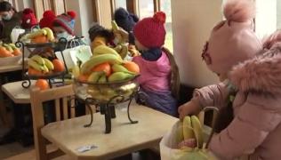 Două fundaţii din Germania şi România, cadouri pentru oamenii nevoiaşi din Buneşti