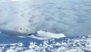 Distanțați de orașe, înghesuiți spre munte. Străinii au venit la Sinaia, dar s-au speriat de aglomerație