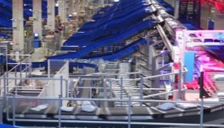 Cadourile de Crăciun, cumpărate online. Ce program de livrare au anunțat firmele de curierat