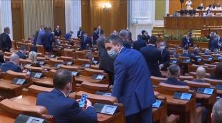Cele două Camere ale noului Legislativ s-au întrunit la convocarea preşedintelui Klaus Iohannis
